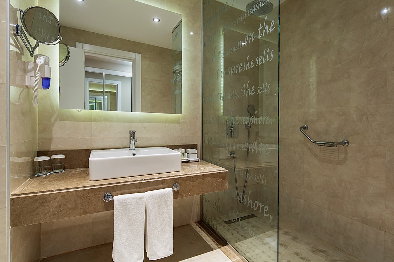 Seashell Resort & Spa - photo 4