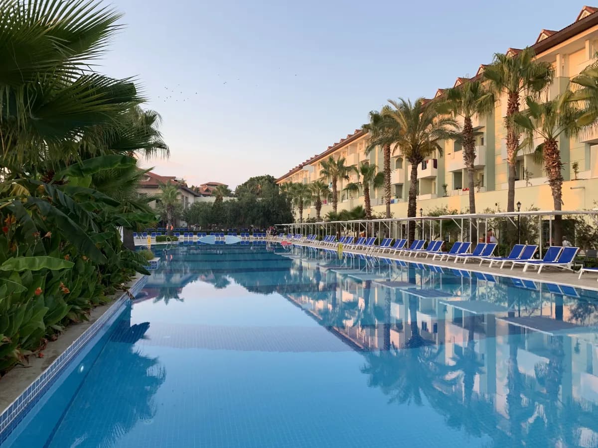Sural Resort Hotel - photo 8