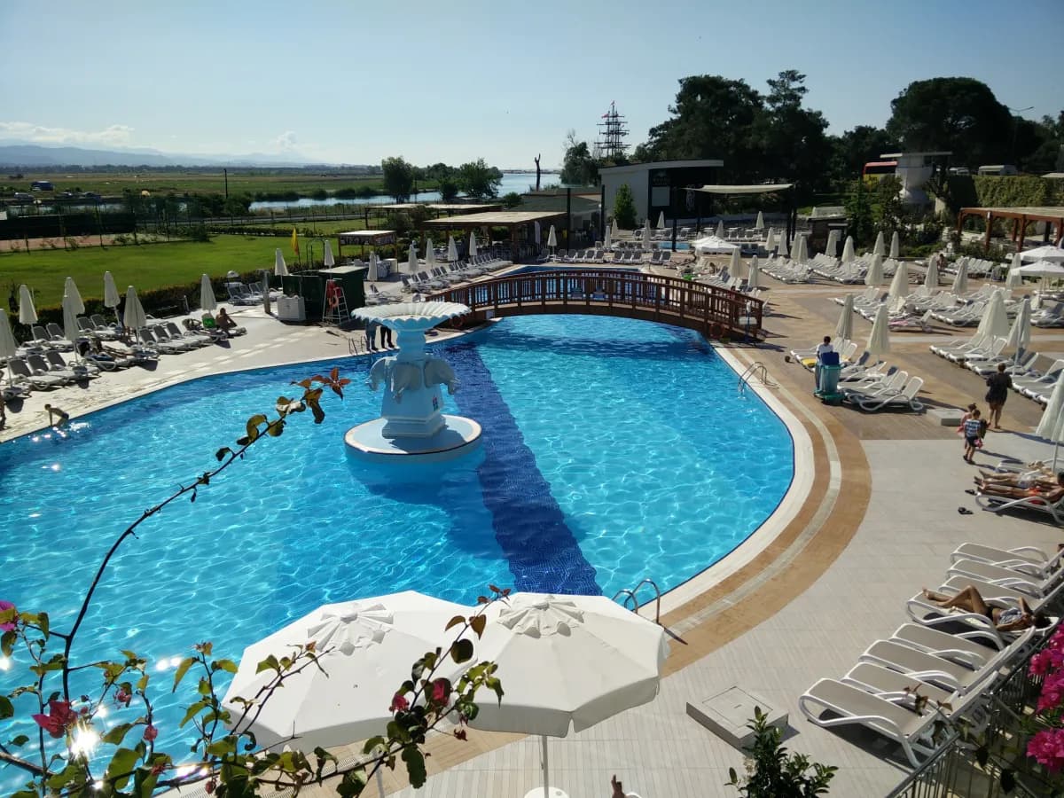 Water Side Resort & Spa - photo 10