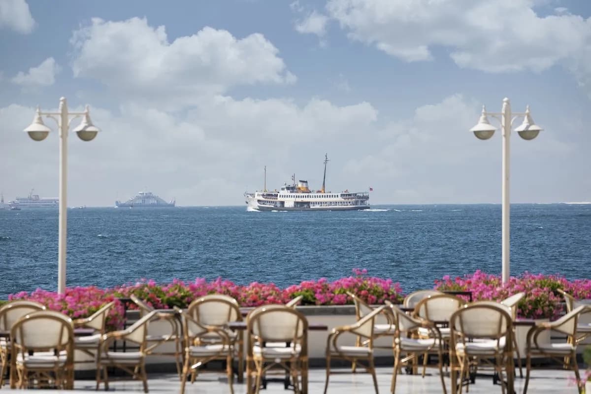 Four Seasons Hotel Istanbul At The Bosphorus - photo 8