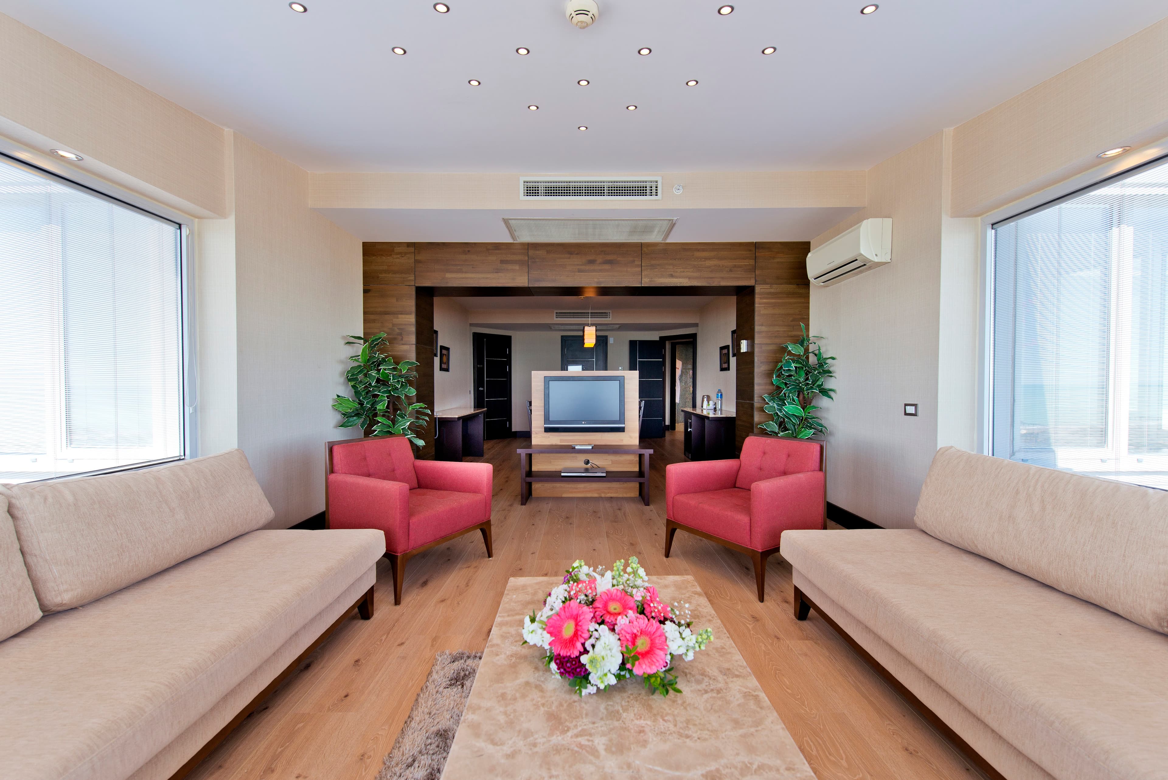 Limak Lara De Luxe Hotel & Resort - photo 7