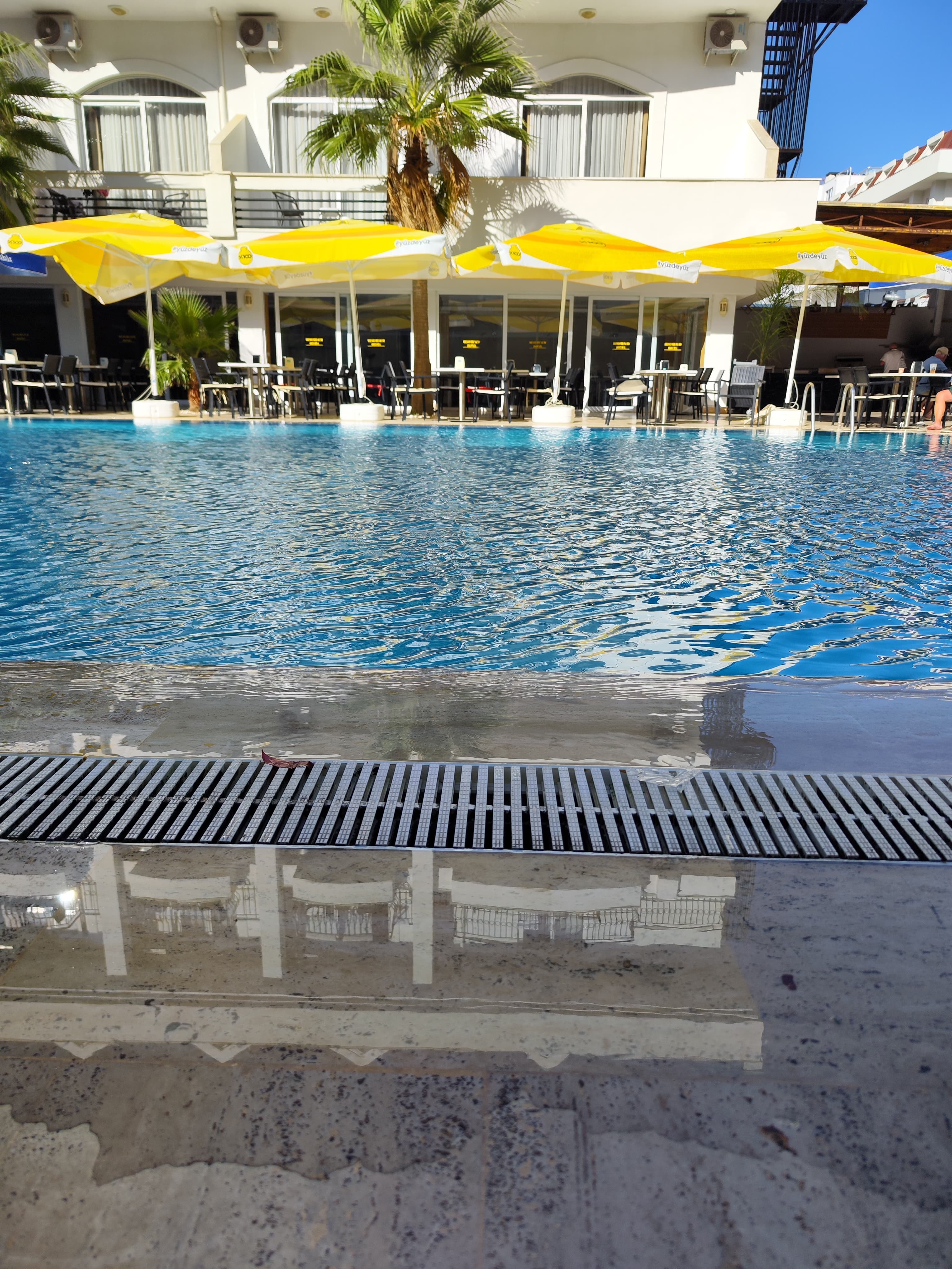 BESO Beach Hotel - photo 3